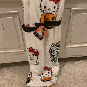 Hello Kitty Halloween Blanket